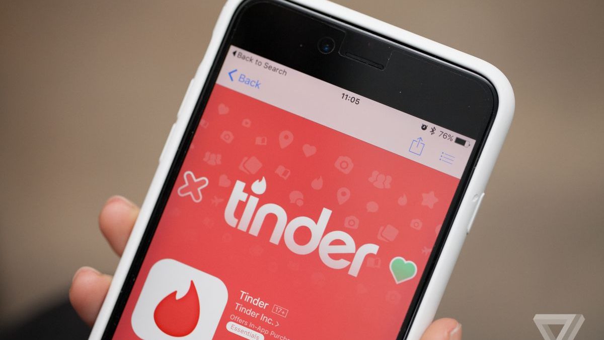 How to Hack Someone’s Tinder Without Their Password